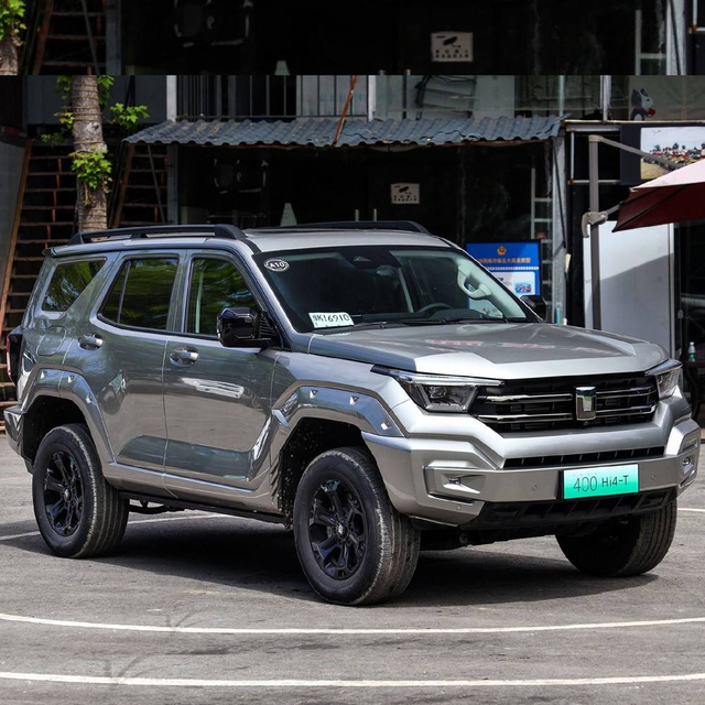 Tank 400 Suv Used Car Gasoline Adult Vehicles Sport Suv Changcheng Tank 500 2022 2023 Made In China In Stock For Sale