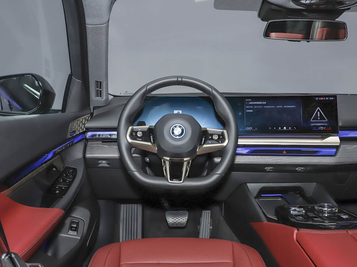 1400x1050_autohomecar__ChtpWGide1aACa5pAEeYmHY8mqI771