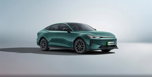 Cheap Plug-in Hybrid Automobile Changan Uni-V Idd 5-Door 5-Seat Hatchback Used New Energy Cars 